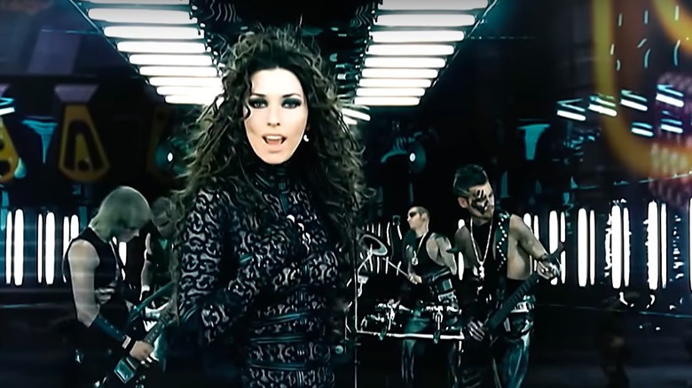 Shania Twain in music video for I'm Gonna Getcha Good