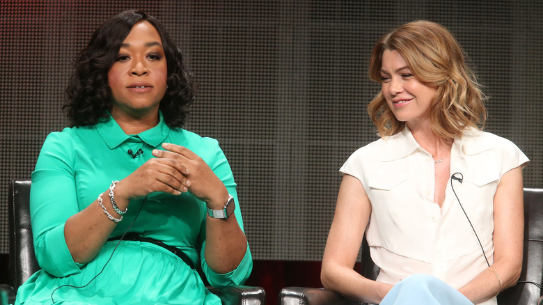 Shonda Rhimes sitting with Ellen Pompeo