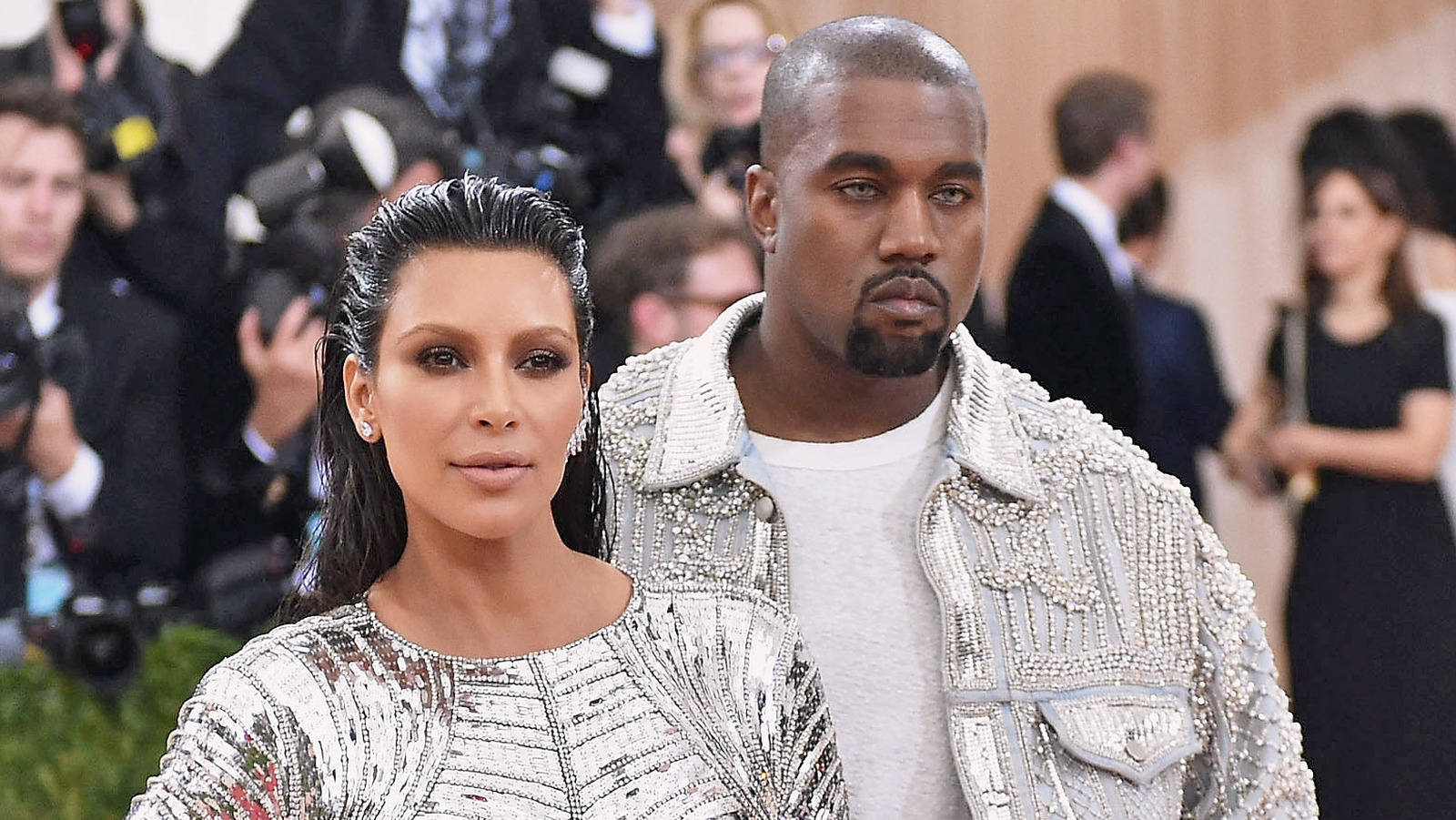 Signs Kim And Kanye Have An Unhappy Marriage