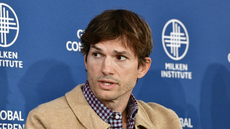 Ashton Kutcher beige jacket