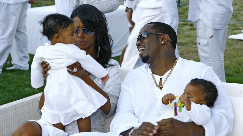 Diddy and Kim Porter with ther kids