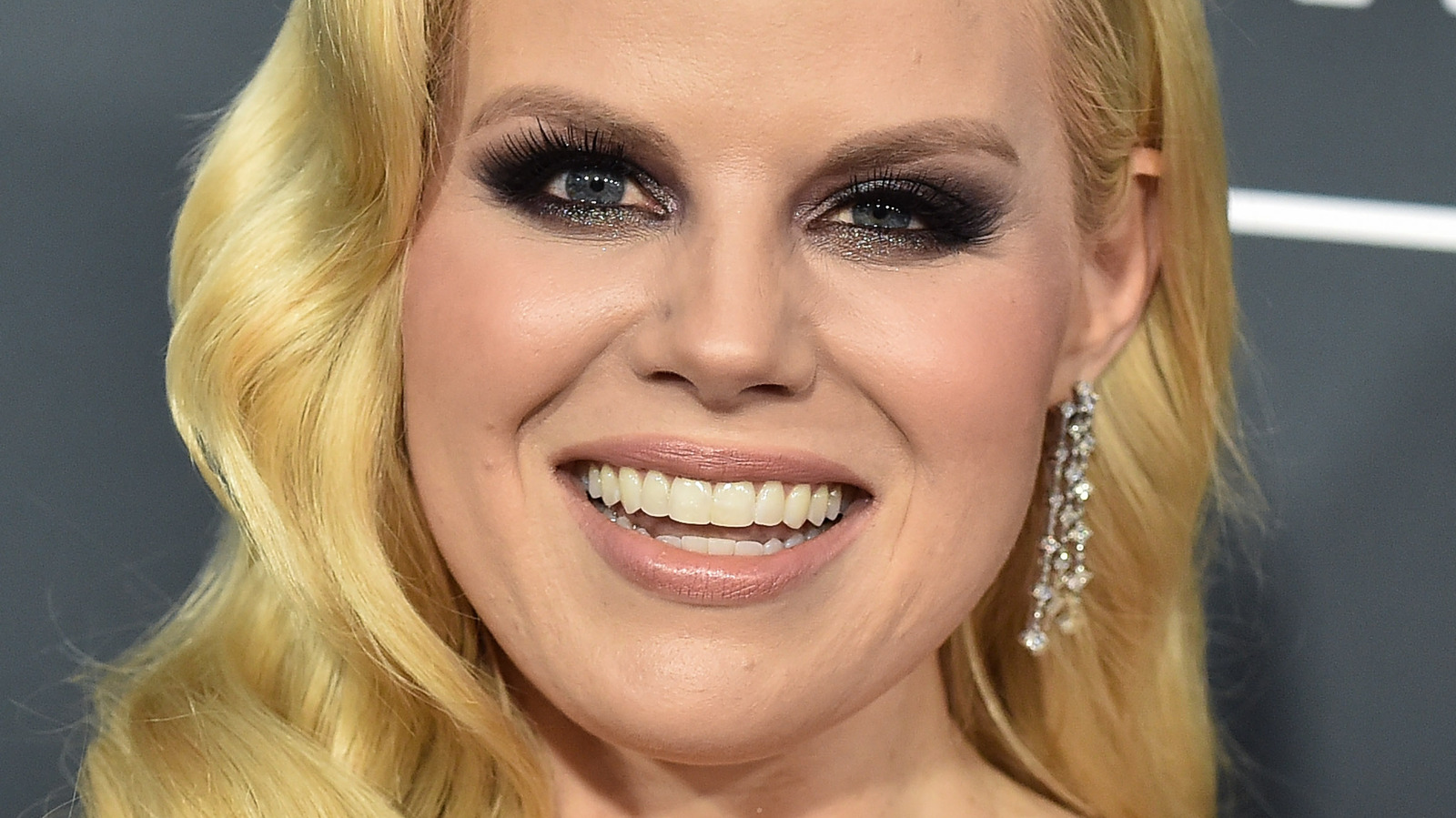 Smash Star Megan Hilty Suffers Unthinkable Family Tragedy - News and Gossip