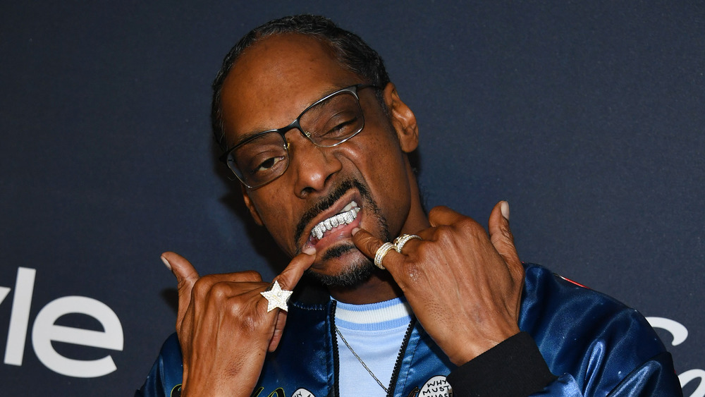 Snoop Dogg showing off his grill