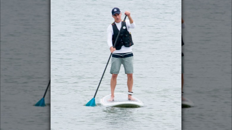 Matt Lauer paddleboarding