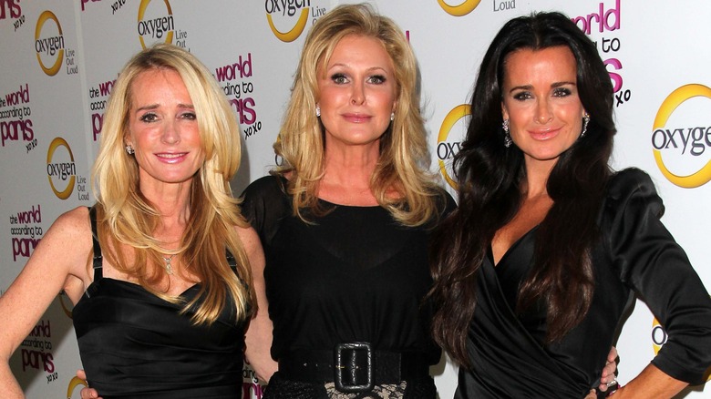 Kim Richards, Kathy Hilton, and Kyle Richards pose together