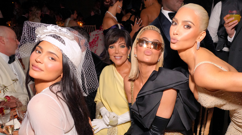 Kylie Jenner, Kris Jenner, Khloe Kardashian, and Kim Kardashian posing