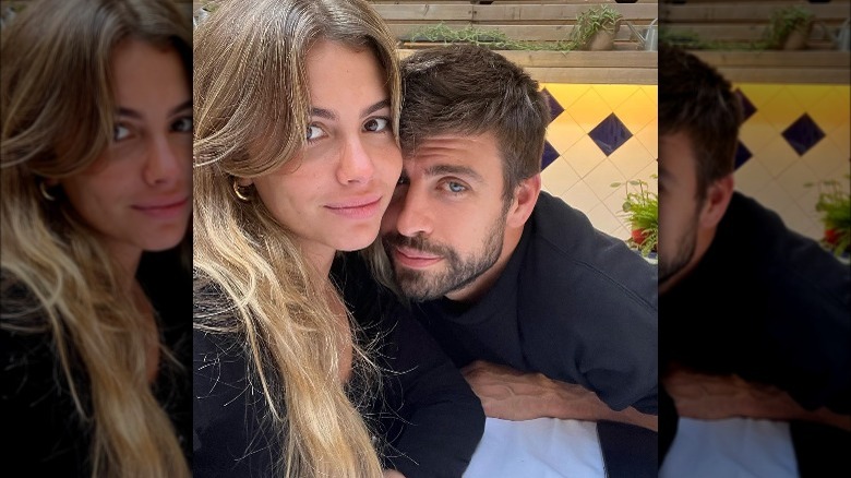 Gerard Piqué and Clara Chia Marti taking a selfie