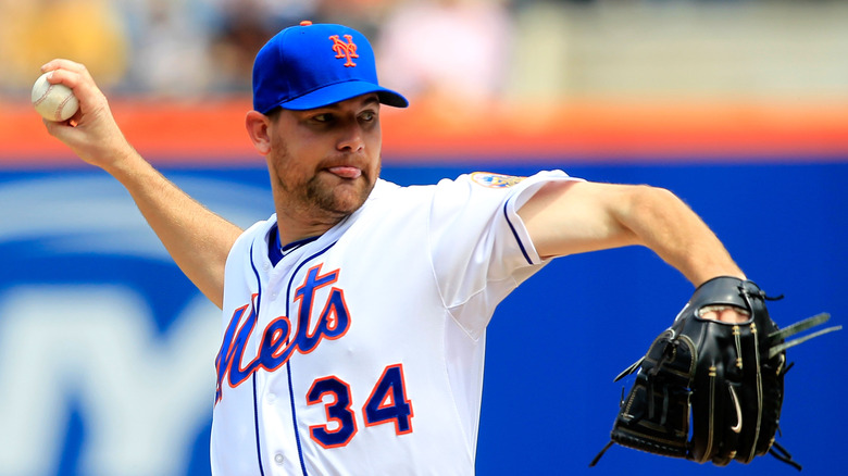 Mike Pelfrey throwing