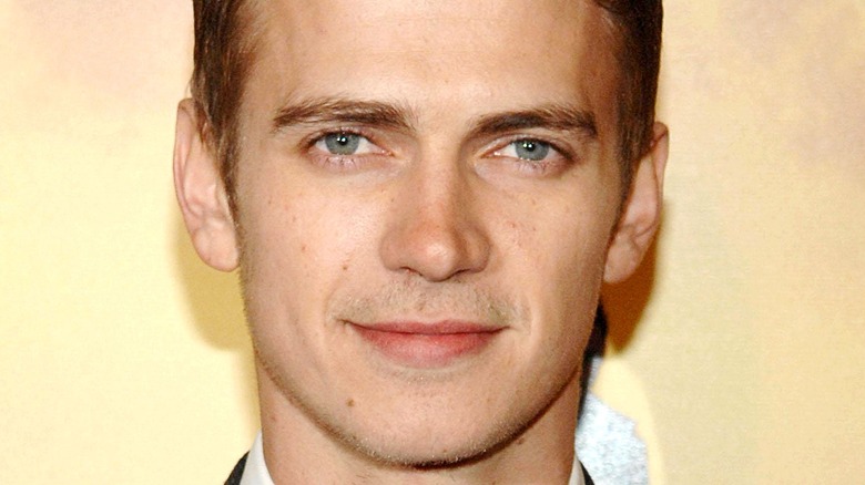 Hayden Christensen smiling at a premiere