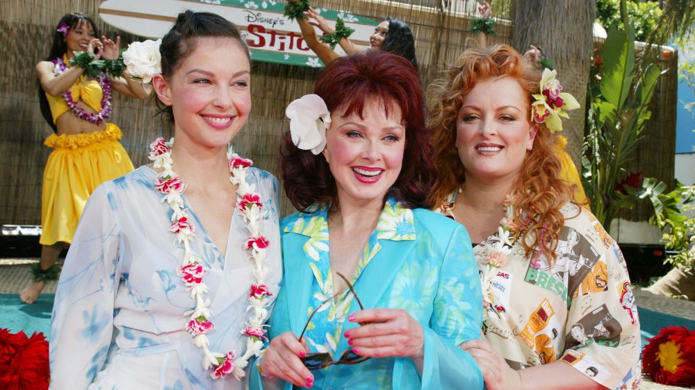 Ashley Judd, Naomi Judd, Wynonna Judd