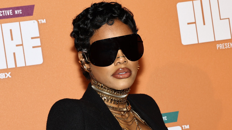 Teyana Taylor rocking sunglasses