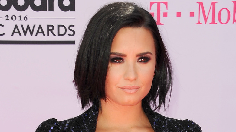 Demi Lovato with a bob haircut