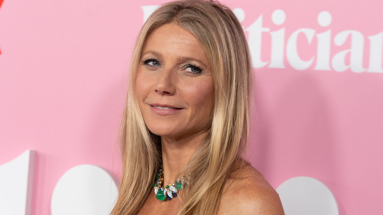 Gwyneth Paltrow wearing a necklace