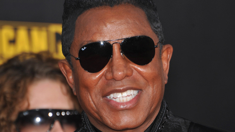 Jermaine Jackson in sunglasses 