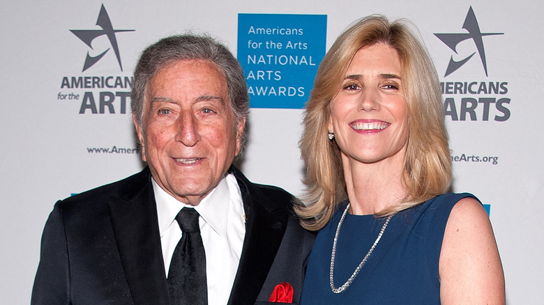 Tony Bennett and Susan Benedetto smiling