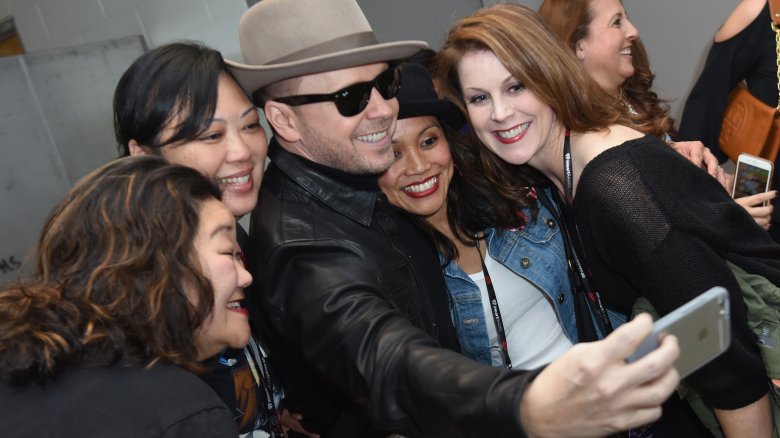 Donnie Wahlberg with fans