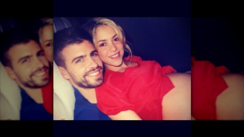 Pregnant Shakira lies with Gerard Pique