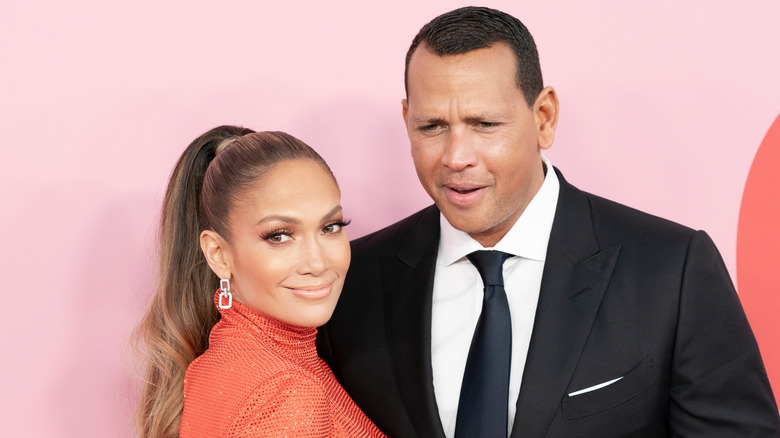 Jennifer Lopez and Alex Rodriguez smiling 