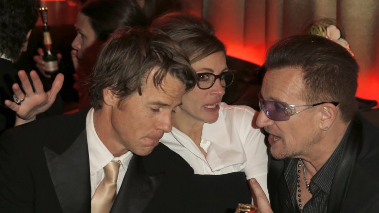 Danny Moder, Julia Roberts, and Bono speaking