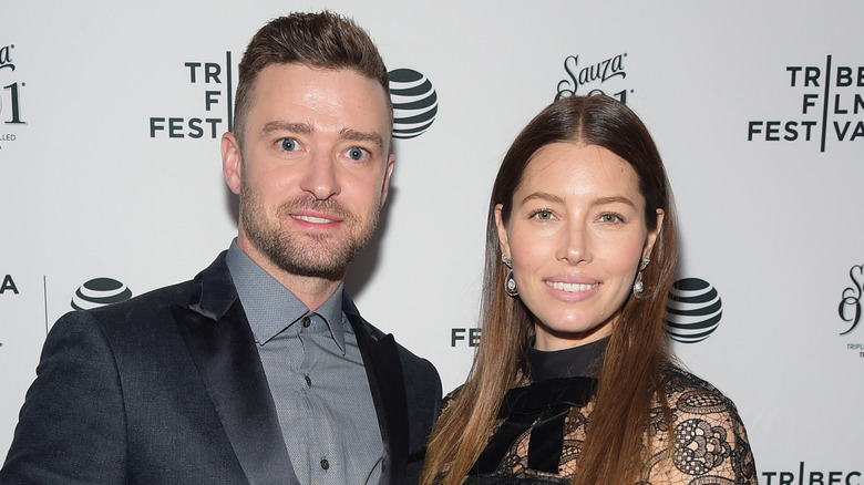 Justin Timberlake, Jessica Biel smiling