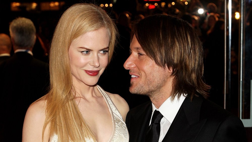 Nicole Kidman giving Keith Urban a small smile