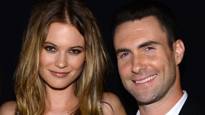 Behati Prinsloo, Adam Levine