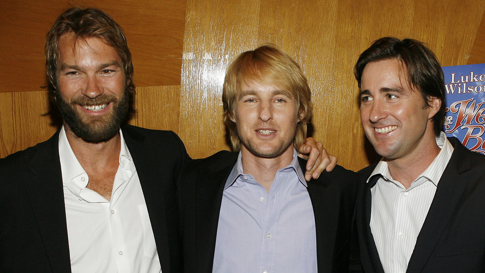 Andrew Wilson, Owen Wilson, and Luke Wilson posing