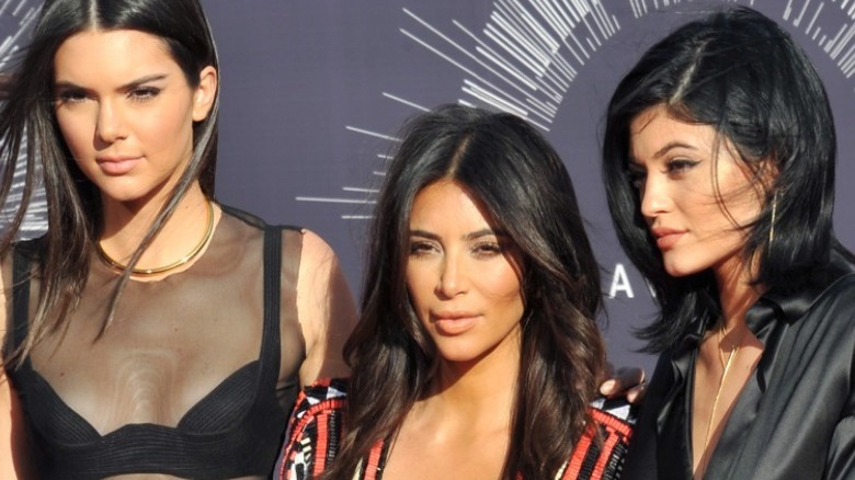  Kendall Jenner & Kim Kardashian & Kylie Jenner at the 2014 MTV Video Music Awards