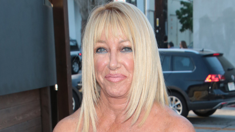 Suzanne Somers smiling