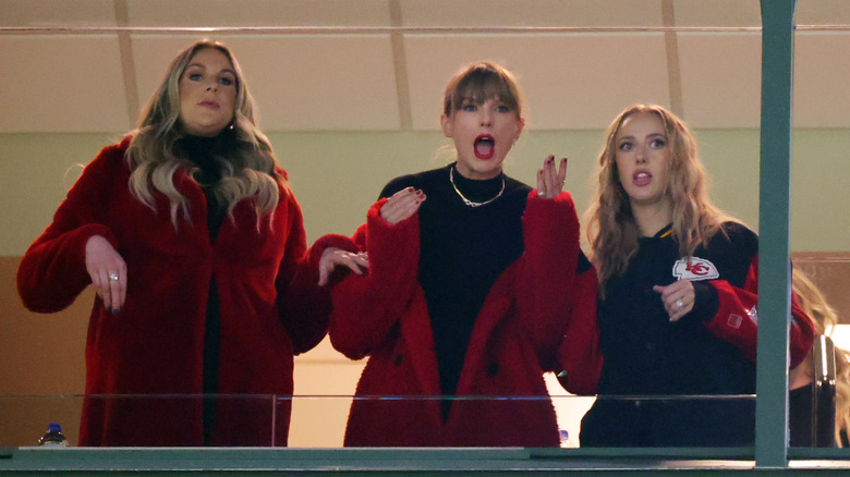 Taylor Swift watching football game