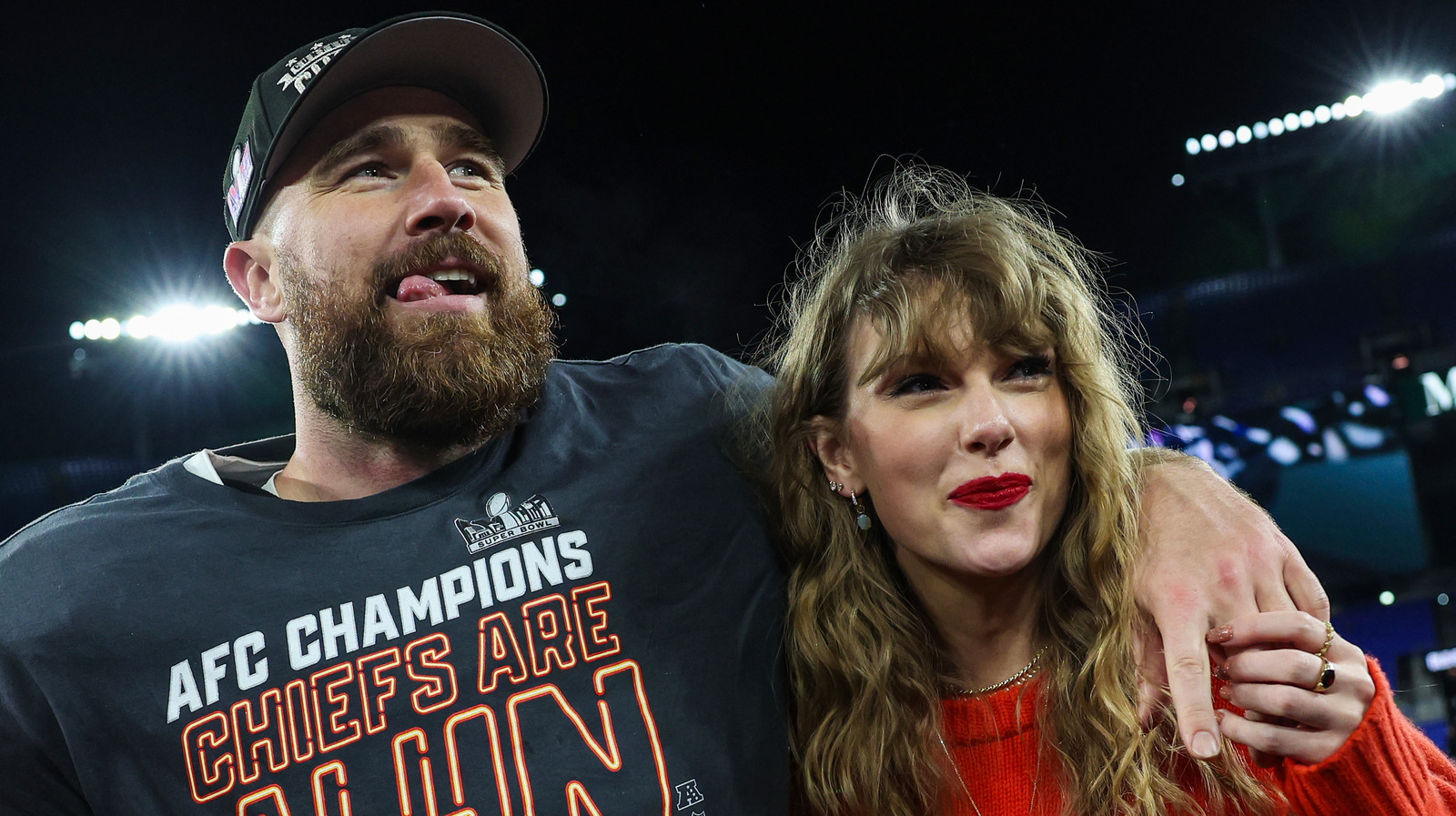 taylor-swift-travis-kelce-s-coordinated-2024-super-bowl-outfits-are