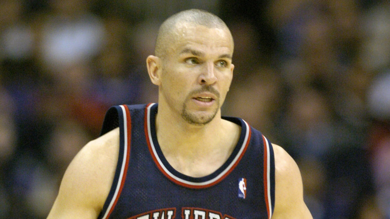 Jason Kidd dribbling the ball