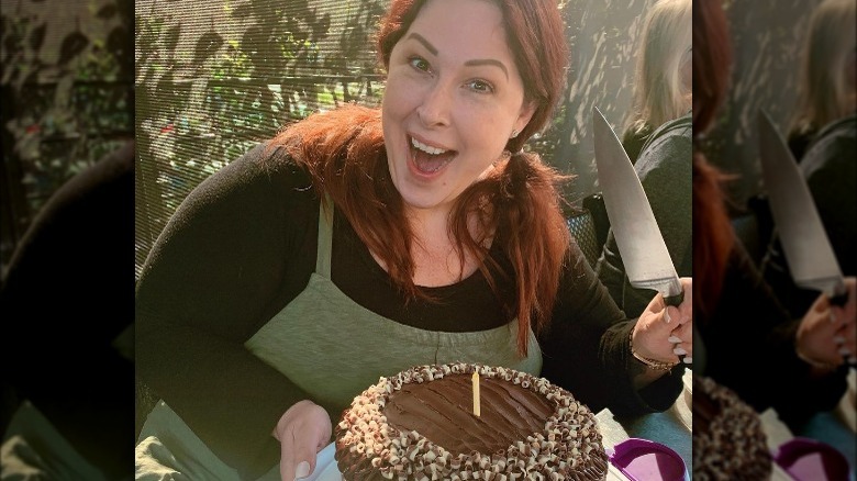 Carnie Wilson and a cake