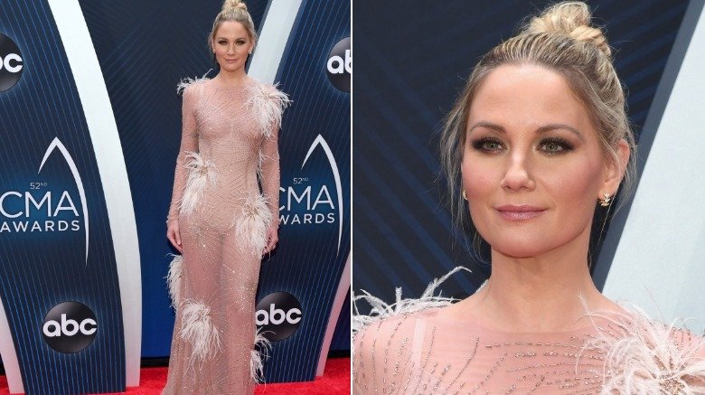 Jennifer Nettles of Sugarland at the 2018 CMAs