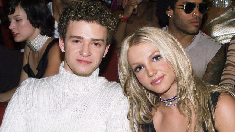 Justin Timberlake and Britney Spears posing