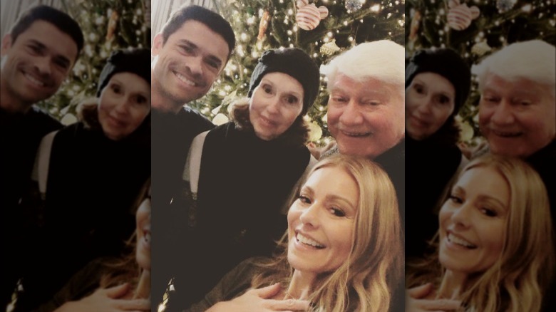 Kelly Ripa with her Mark Consuelos and her mom and dad