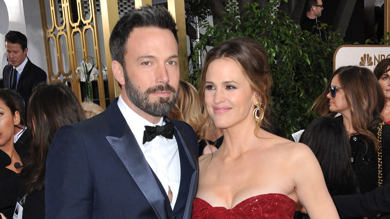 Ben Affleck and Jennifer Garner posing