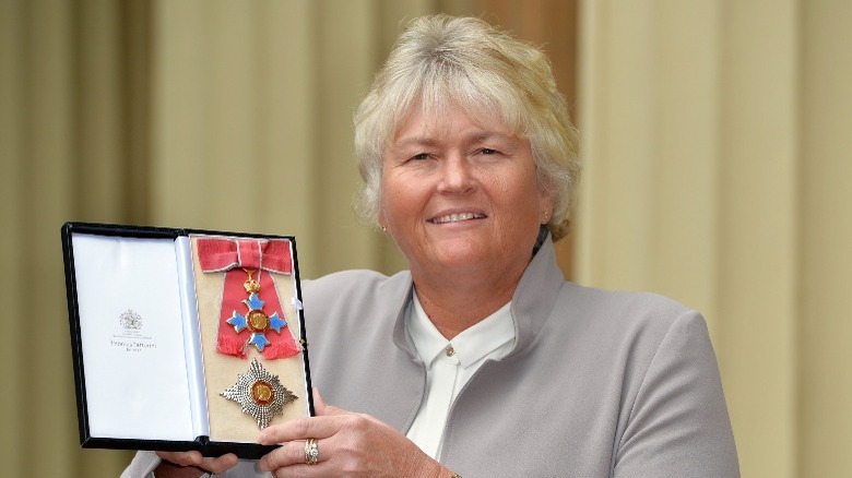 Laura Davies with damehood medal