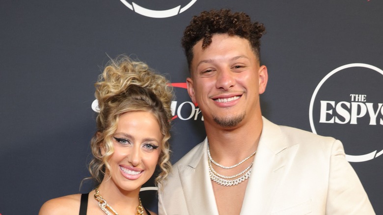 Brittany and Patrick Mahomes pose