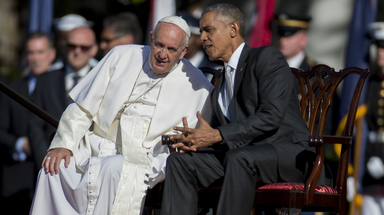 Barack Obama speaks with Pope Francis