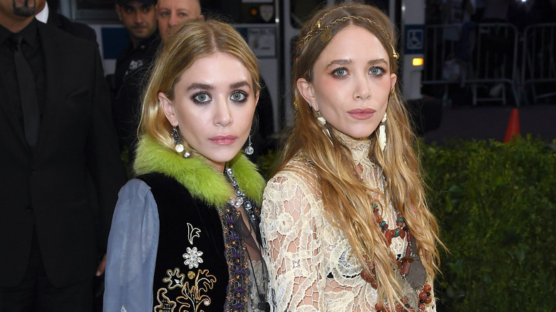 Mary-Kate Olsen Ashley Olsen 