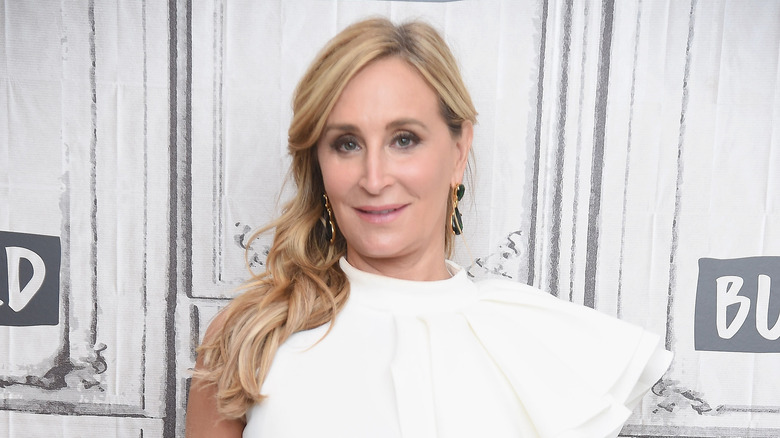 Sonja Morgan posing