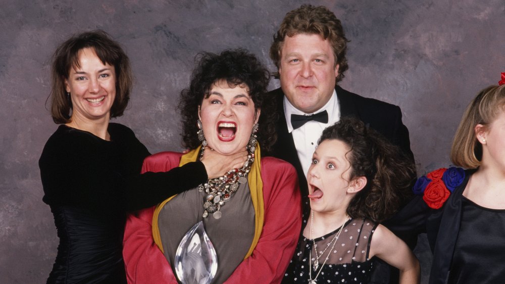 Roseanne cast in a promo shot