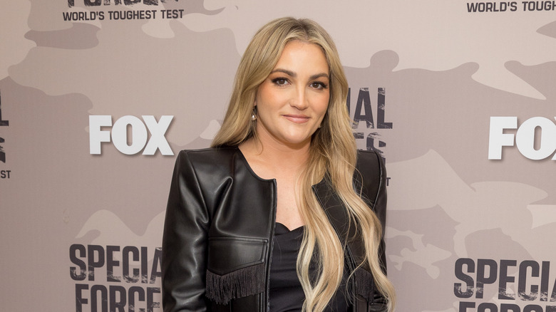 Jamie Lynn Spears black leather jacket