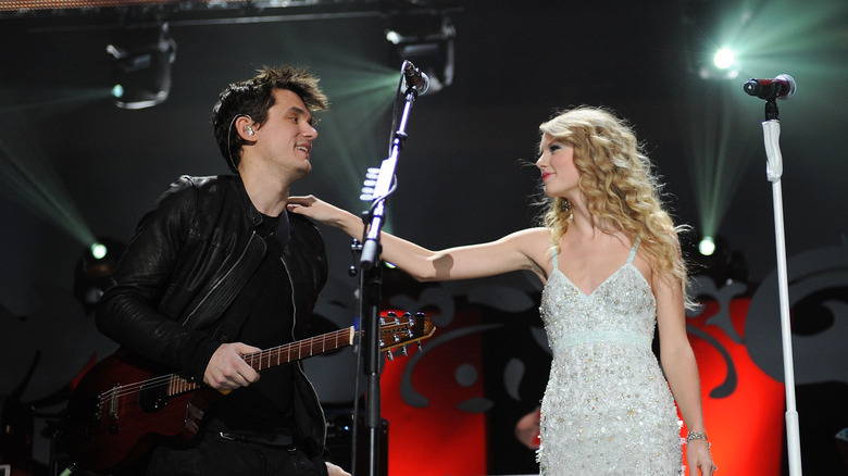 Taylor Swift and John Mayer peformance 