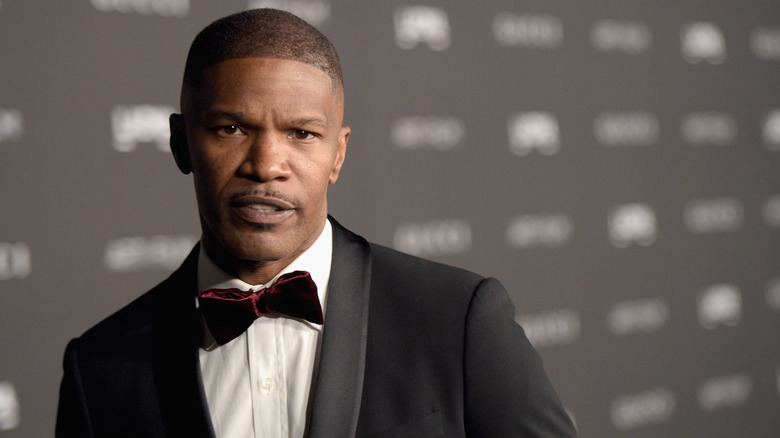 Jamie Foxx wears a bow tie