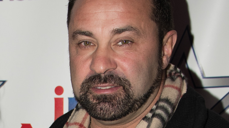 Joe Giudice posing