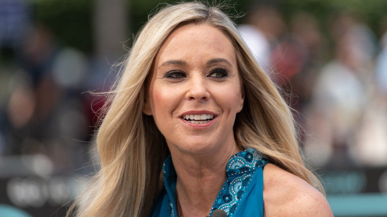 Kate Gosselin smiling during an Extra interview