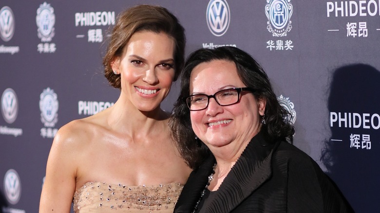 Hilary Swank with her mom Judy