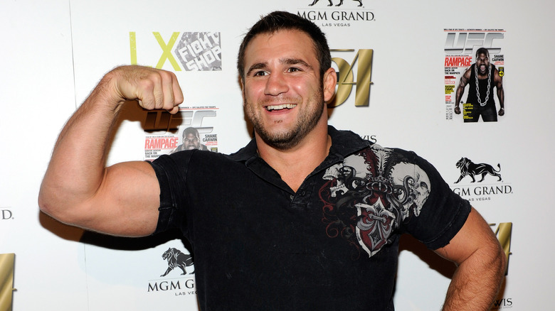 Phil Baroni posing